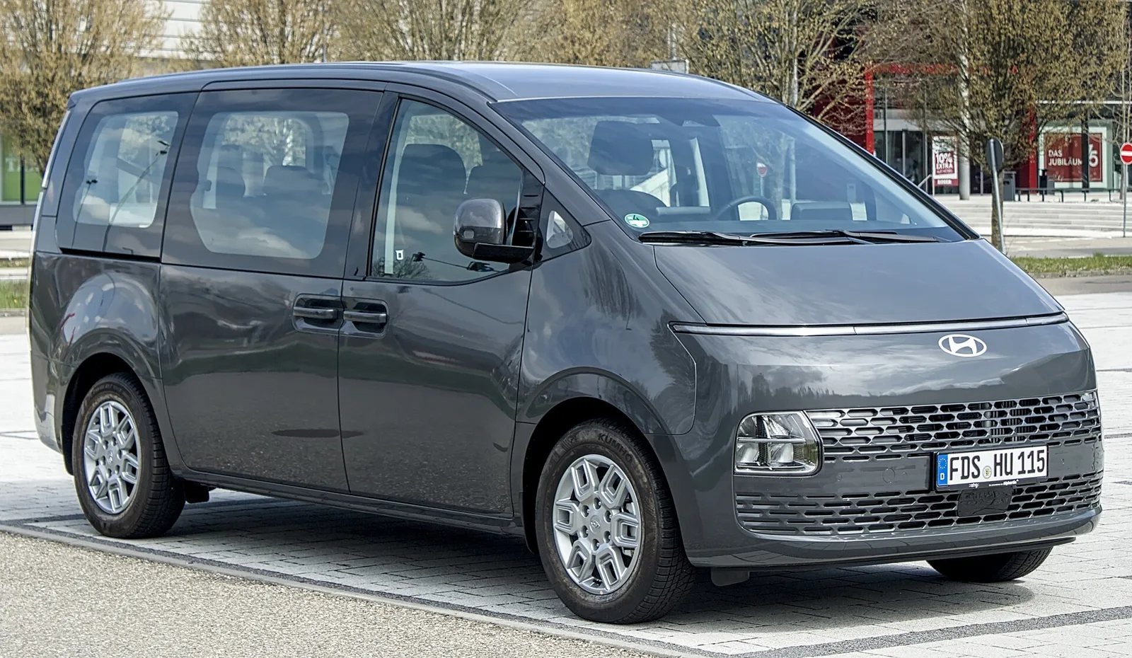hyundai staria