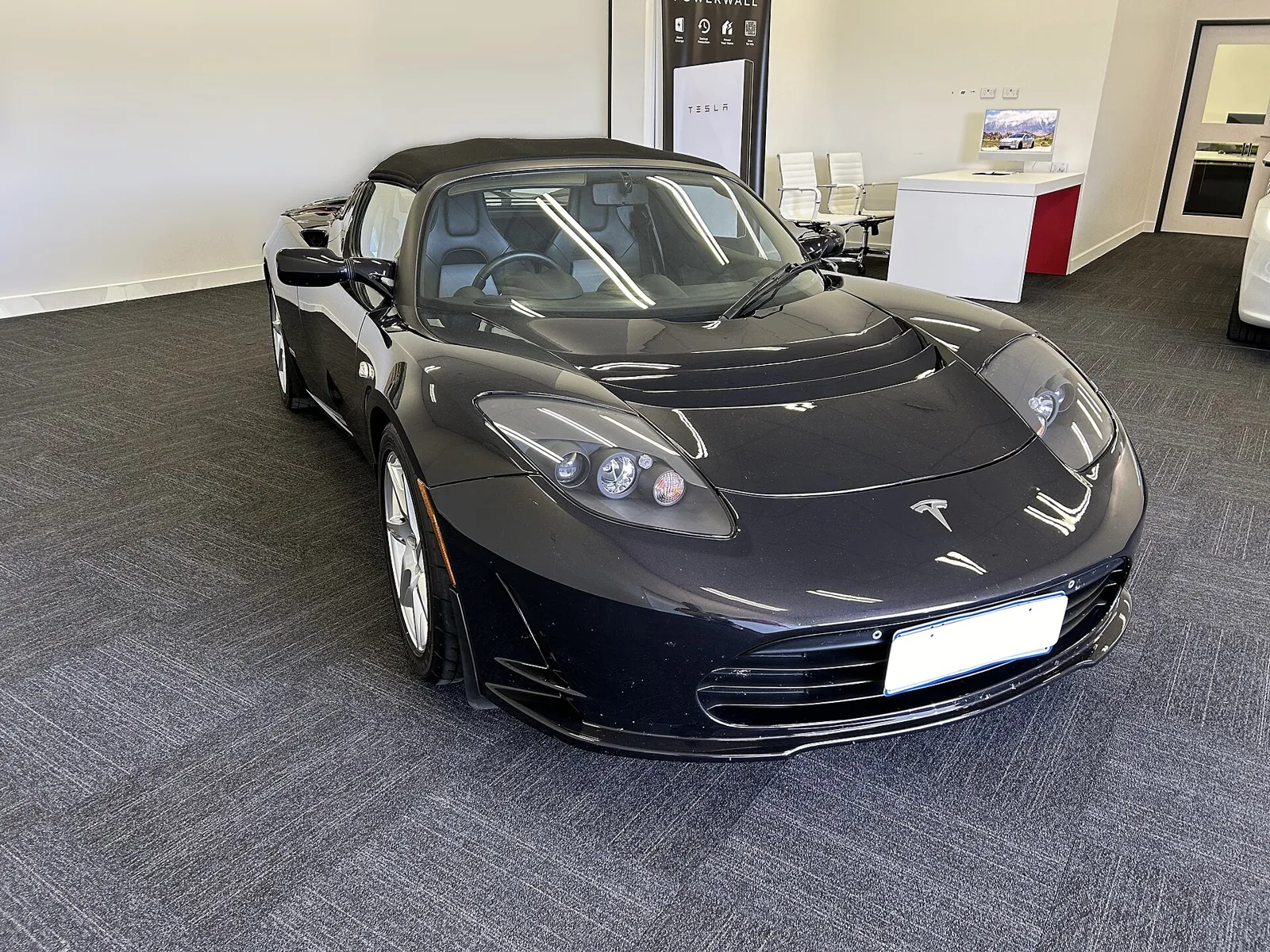 tesla roadster